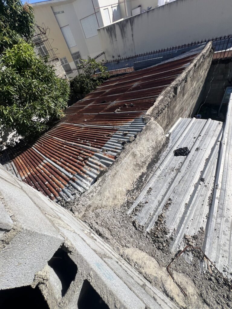 Trabajo de mensura en campo: linderos y puntos marcados