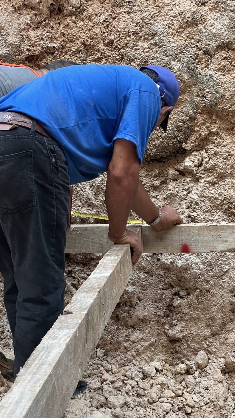 Trabajo de mensura en campo: linderos y puntos marcados